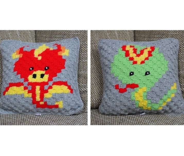 Gehäkeltes Tiermotiv-Kissen zum Wenden, Kinderkissen, Dekokissen, C2C, Drache & Schlange, "Zoodiac", nach einer Anleitung von One Dog Woof Gehäkeltes Tiermotiv-Kissen zum Wenden, Kinderkissen, Dekokissen, C2C, Drache & Schlange, "Zoodiac", nach einer Anleitung von One Dog Woof von Wolliges.Bewildert