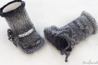 Babyschuhe mit Namen _013 Babyschuhe mit Namen _013 von Strickparadies-Shop