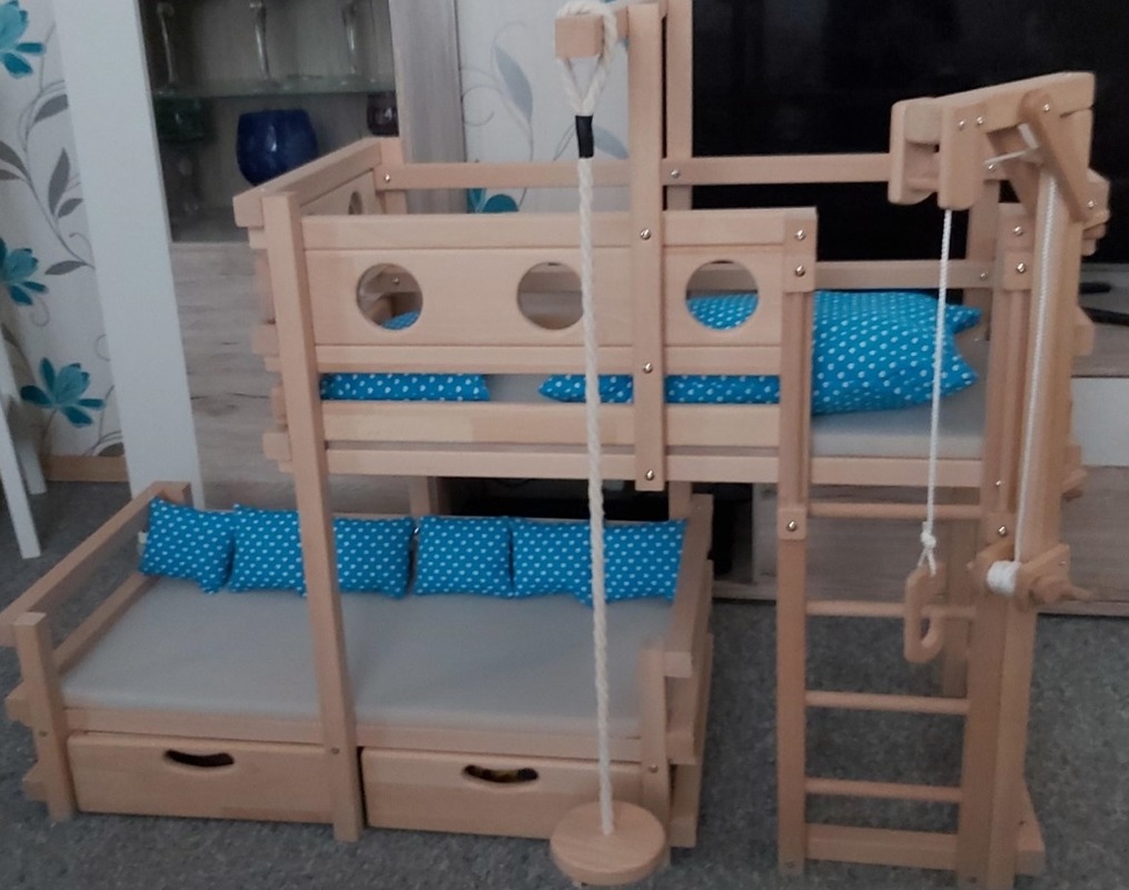 Das Puppen-Etagenbett Das Puppen-Etagenbett von Holzwurm-atze