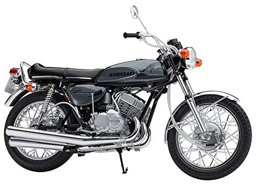 1/12 Kawasaki 500SS Mach III, Die Uhr Ist Teil des Produkts von Hasegawa