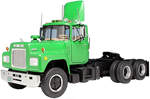 AMT - 1/25 Mack R685ST - Plastikmodellbausatz von Platz