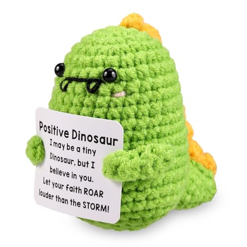 ASMPCUE Pocket Hug Positive Dinosaurier mit Positivkarte, Creative Knitting Wool Doll, Stressabbau Fluffy Stuffies Lucky Charm Courage Gift, Get Well Gift, Cheer Up School Gift ASMPCUE Pocket Hug Positive Dinosaurier mit Positivkarte, Creative Knitting Wool Doll, Stressabbau Fluffy Stuffies Lucky Charm Courage Gift, Get Well Gift, Cheer Up School Gift von ASMPCUE