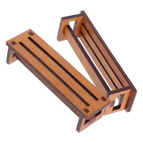 Abaodam 2 Stück Miniatur Holzstuhl Detaillierte Miniaturmöbel für Puppenhaus Handgefertigte Mini Hocker Figuren Vielseitige Dekoration für Schreibtisch Regal und Vitrine von Abaodam