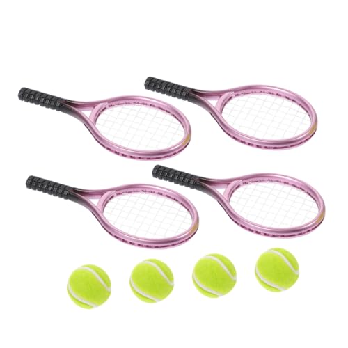 Abaodam 4 Sätze Mini Tennis Racket und Ball Set Teiliges Puppenhaus Zubehör Realistisches Design aus Kunststoff Miniatur Sportaccessoires für Kreative DIY Projekte und Kinderspiele Abaodam 4 Sätze Mini Tennis Racket und Ball Set Teiliges Puppenhaus Zubehör Realistisches Design aus Kunststoff Miniatur Sportaccessoires für Kreative DIY Projekte und Kinderspiele von Abaodam