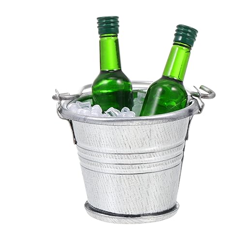 Abaodam Miniatur Bierflaschen Und Eiskübel Set Dekorative Bierflasche Modelle Mit Eiswürfeln Für Hausbar Und Puppenhaus Ideal Für Partys Und Sammler 1 Eimer + 2 Flaschen + 8g Abaodam Miniatur Bierflaschen Und Eiskübel Set Dekorative Bierflasche Modelle Mit Eiswürfeln Für Hausbar Und Puppenhaus Ideal Für Partys Und Sammler 1 Eimer + 2 Flaschen + 8g von Abaodam