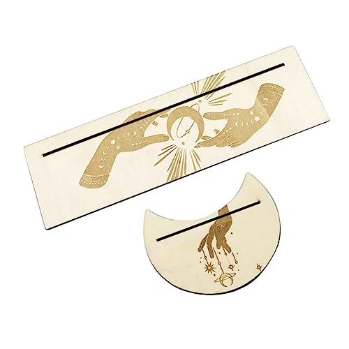 Abaodam Handgefertigter Tarot Kartenhalter aus Holz mit Mondphasen Design Rechteckiger Altar Ständer Leichter Tragbarer Kartenständer für Spirituelle Rituale und Tarot Lesungen Abaodam Handgefertigter Tarot Kartenhalter aus Holz mit Mondphasen Design Rechteckiger Altar Ständer Leichter Tragbarer Kartenständer für Spirituelle Rituale und Tarot Lesungen von Abaodam