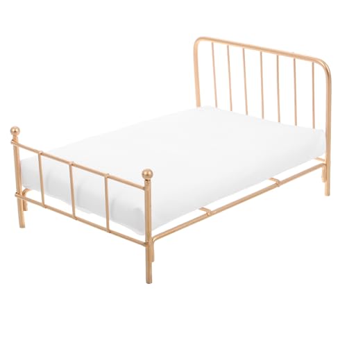 Abaodam Dollhouse Miniaturbett Mit Matratze Metallbett Für Puppenhaus Schlafzimmer Maßstab Dekorative Möbel Für Puppenhaus Goldene Farbe Vielseitig Einsetzbar Hochwertiges Design von Abaodam
