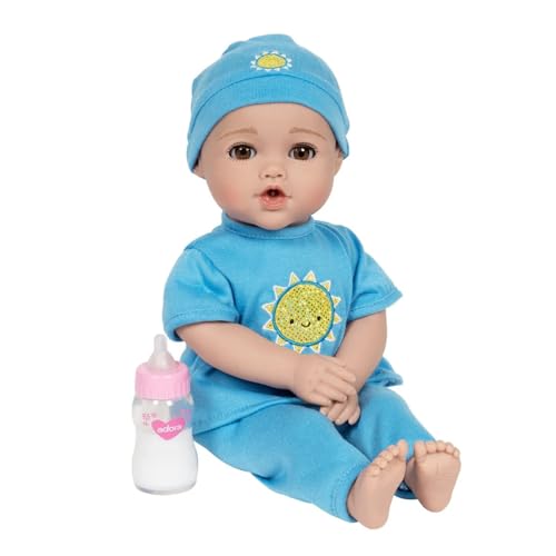 Adora NurtureTime Interaktive Babypuppe, Kleidung & Accessoires Set - Blue Boy von Adora
