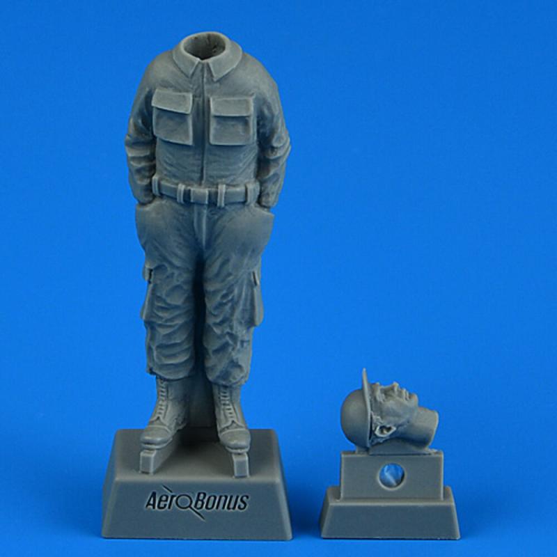 USAF Mechanic Korean War USAF Mechanic Korean War von Aerobonus