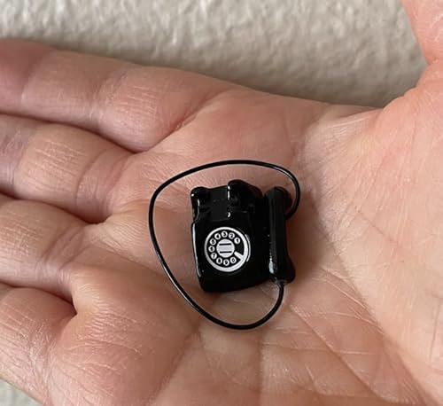 Miniatur-Drehtelefon, Maßstab 1:12, Puppenhauszubehör, schwarz, 1,5 x 0,5 x 0,5 cm Miniatur-Drehtelefon, Maßstab 1:12, Puppenhauszubehör, schwarz, 1,5 x 0,5 x 0,5 cm von Air-Ads Supplies