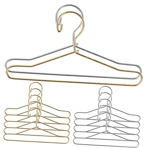 Alasum Miniatur Metallkleiderbügel Für Puppen Goldene Und Silberne Kleiderbügel Für Puppenhaus Zubehör Für Puppenoutfits Und Puppenspielzeug Alasum Miniatur Metallkleiderbügel Für Puppen Goldene Und Silberne Kleiderbügel Für Puppenhaus Zubehör Für Puppenoutfits Und Puppenspielzeug von Alasum