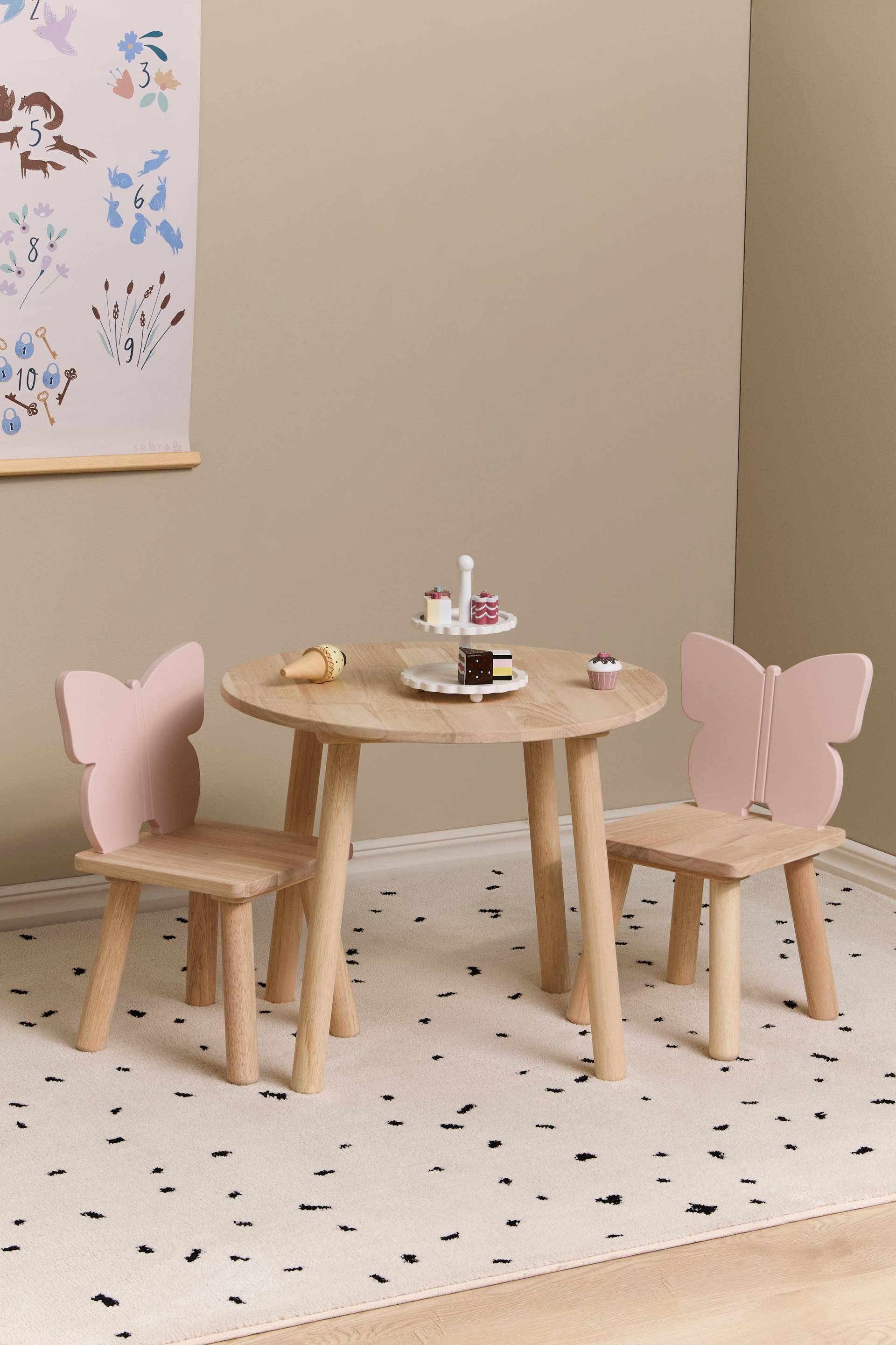 Alice & Fox CHLOE Tisch und Stühle, Rosa Alice & Fox CHLOE Tisch und Stühle, Rosa von Alice & Fox