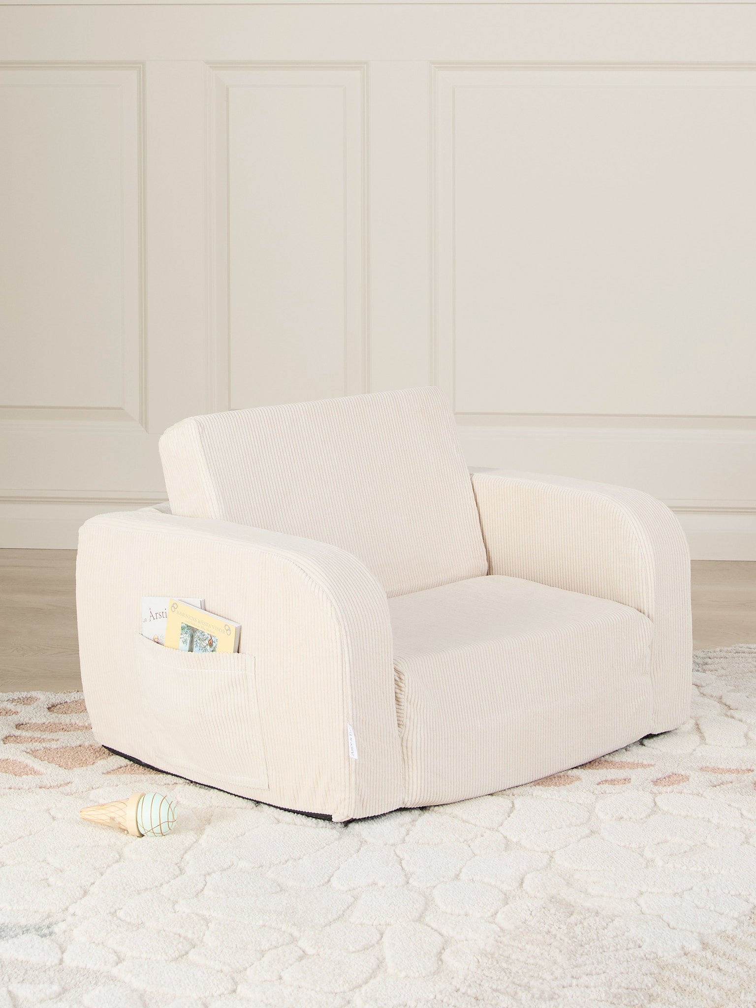 Alice &  Fox MUSHY Klappsessel, Beige Manchester, Kindersessel von Alice & Fox