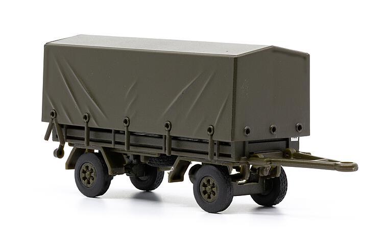 Infanterie-Anhänger SIG 1973 mit Plane hoch Infanterie-Anhänger SIG 1973 mit Plane hoch von Arwico Collector Edition