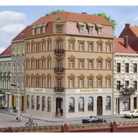 Auhagen 11447 H0 Eckhaus Schmidtstraße 10 Auhagen 11447 H0 Eckhaus Schmidtstraße 10 von Auhagen