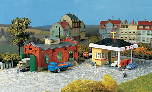 Auhagen 12227 Tankstelle mit Mechaniker-Werkstatt Modellierset Auhagen 12227 Tankstelle mit Mechaniker-Werkstatt Modellierset von Auhagen