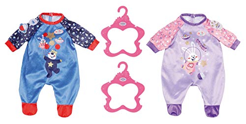 Zapf Creation 831090 BABY born Happy Birthday Strampler- Puppenstrampler in blau rot oder rosa lila, kuschliger Einteiler für 43 cm Puppen mit kosmischen Motiven, Farbe nicht wählbar, 1 Stück von BABY Born