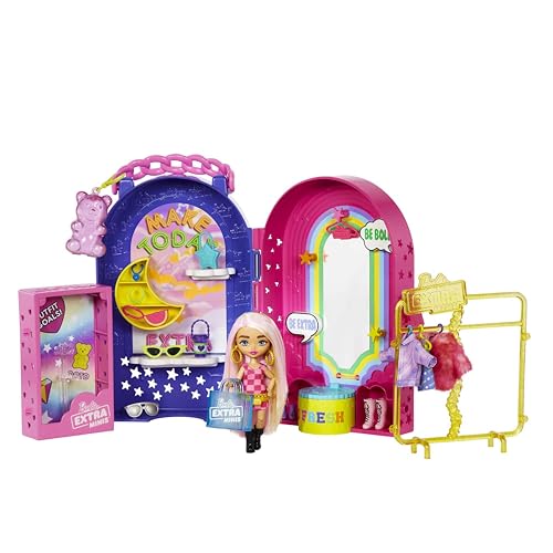 Barbie Extra Minis, Extra Mini Puppe und Boutique Spielset, Kleiderschrank mit Schränken, Regalen, Spiegeln, 360 Plattform, Extra Mini Puppe mit rosa Haaren Accessories,HHN15 von Barbie