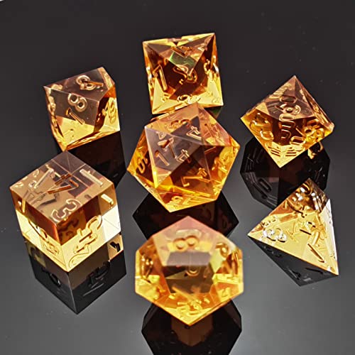 Bescon Crystal Clear (Unpainted) Sharp Edge DND Dice Set of 7, Razor Edged Polyhedral D&D Dice Set for Dungeons and Dragons Role Playing Games, Amber Color von BESCON DICE