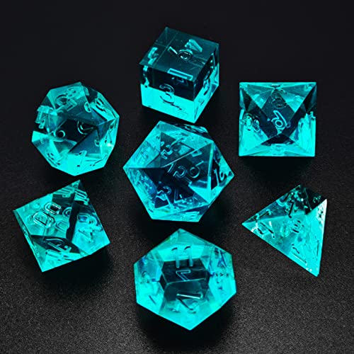 Bescon Crystal Clear (Unpainted) Sharp Edge DND Dice Set of 7, Razor Edged Polyhedral D&D Dice Set for Dungeons and Dragons Role Playing Games, Aquamarine Color von BESCON DICE