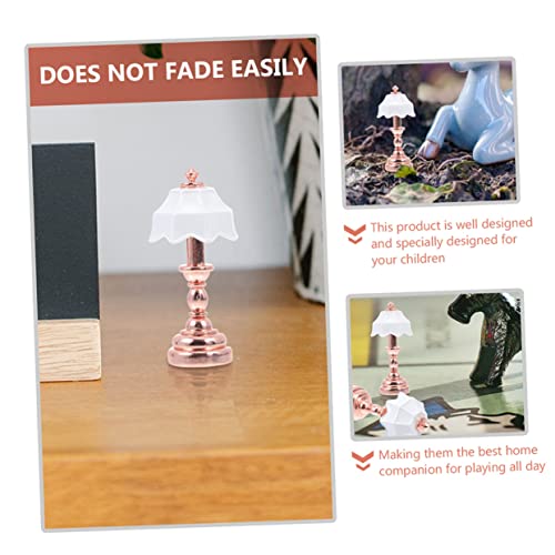 BESPORTBLE 2 Stück Puppenhaus Lampe mit Rosegold Säule und Weißem Schirm Miniatur Schlafzimmerlicht für DIY Sandtisch Deko und Puppenhaus Innenraumgestaltung von BESPORTBLE