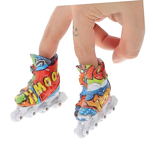BESPORTBLE 6 Paare Mini Finger Rollschuhe aus Hochwertigem Kunststoff Detailgetreue Miniatur Schlittschuhe Robustes Fingerspielzeug für Schreibtischspielzeug und Lernspielzeug BESPORTBLE 6 Paare Mini Finger Rollschuhe aus Hochwertigem Kunststoff Detailgetreue Miniatur Schlittschuhe Robustes Fingerspielzeug für Schreibtischspielzeug und Lernspielzeug von BESPORTBLE