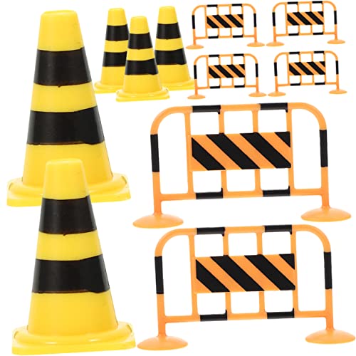 BESTonZON 1Satz Verkehrsspielzeug Für Mini Verkehrskegel Straßenverkehrsbarrieren Und Lehrspielzeug Für Kreative Rollenspiele Simulation BESTonZON 1Satz Verkehrsspielzeug Für Mini Verkehrskegel Straßenverkehrsbarrieren Und Lehrspielzeug Für Kreative Rollenspiele Simulation von BESTonZON