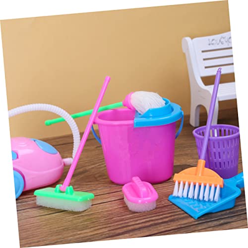 BESTonZON 2 Sätze Miniatur Reinigungsspielzeug für Realistisches Puppenhaus Putzset mit Vielseitigen Zubehör Leicht Tragbar Sicherer Geeignet für Rollenspiele und Lernspaß Zufällige Farbe BESTonZON 2 Sätze Miniatur Reinigungsspielzeug für Realistisches Puppenhaus Putzset mit Vielseitigen Zubehör Leicht Tragbar Sicherer Geeignet für Rollenspiele und Lernspaß Zufällige Farbe von BESTonZON