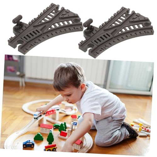 BESTonZON 2 Stück Teiliges Elastisches Kunststoff Zugschienen Zubehör mit Flexiblem Biegedesign Kompatibel mit Standard Bahngleisen Fördert Feinmotorik und Kreatives Strategisches Spiel BESTonZON 2 Stück Teiliges Elastisches Kunststoff Zugschienen Zubehör mit Flexiblem Biegedesign Kompatibel mit Standard Bahngleisen Fördert Feinmotorik und Kreatives Strategisches Spiel von BESTonZON