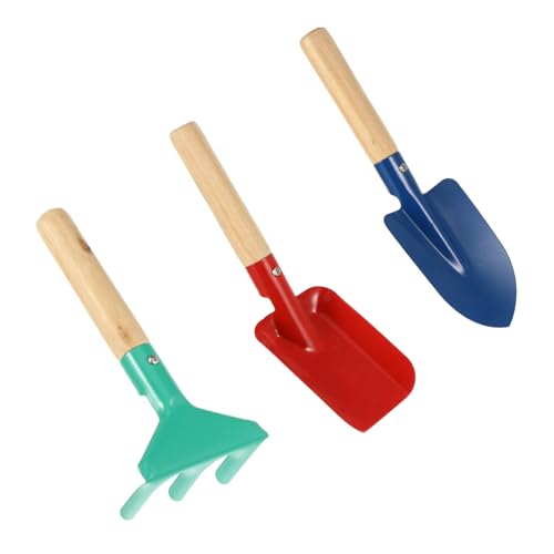 BESTonZON 3 Stück Teiliges Gartengeräte Set aus Metall mit Holzgriff mit Schaufel Rechen und Pflanzkelle Robustes Kindergartenspielzeug für Garten und Pflanzarbeiten Zufällige Farbe BESTonZON 3 Stück Teiliges Gartengeräte Set aus Metall mit Holzgriff mit Schaufel Rechen und Pflanzkelle Robustes Kindergartenspielzeug für Garten und Pflanzarbeiten Zufällige Farbe von BESTonZON