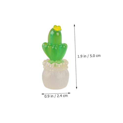 BESTonZON 4 Stück Teiliges Miniatur Kaktus Dekorset aus Harz Lebensechte Pflanzenfiguren für Puppenhaus Kleine Gartenornamente Vielseitige Tisch und Regaldekoration von BESTonZON