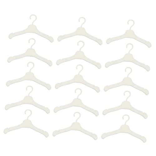 BESTonZON 50Stücke Puppenkleiderbügel aus Kunststoff Kleideraufhänger für Puppen zur Organisation von Puppenoutfits und Spielzeugliebhaber von BESTonZON