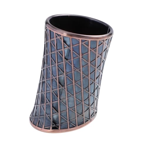 BESTonZON Bar Würfelbecher mit Relief Design Retro Stil Hochwertiger Vielseitiger Würfelhalter für Party Bar Spielabend und Gesellige Runden BESTonZON Bar Würfelbecher mit Relief Design Retro Stil Hochwertiger Vielseitiger Würfelhalter für Party Bar Spielabend und Gesellige Runden von BESTonZON