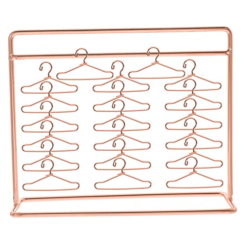 BESTonZON Miniatur Puppenkleiderbügel aus mit Kleinem Kleiderständer Roségold Teiliges Set für Mädchen Puppenhaus Kleidung Aufbewahrung und Ordentliche Präsentation BESTonZON Miniatur Puppenkleiderbügel aus mit Kleinem Kleiderständer Roségold Teiliges Set für Mädchen Puppenhaus Kleidung Aufbewahrung und Ordentliche Präsentation von BESTonZON