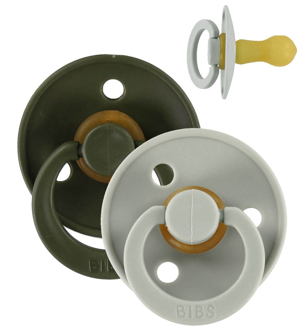 BIBS Colour Schnuller - Gr. 3 - 2er-Pack - Rund - Sage/Hunter Gr - BIBS - 18+ mt - Schnuller BIBS Colour Schnuller - Gr. 3 - 2er-Pack - Rund - Sage/Hunter Gr - BIBS - 18+ mt - Schnuller von BIBS