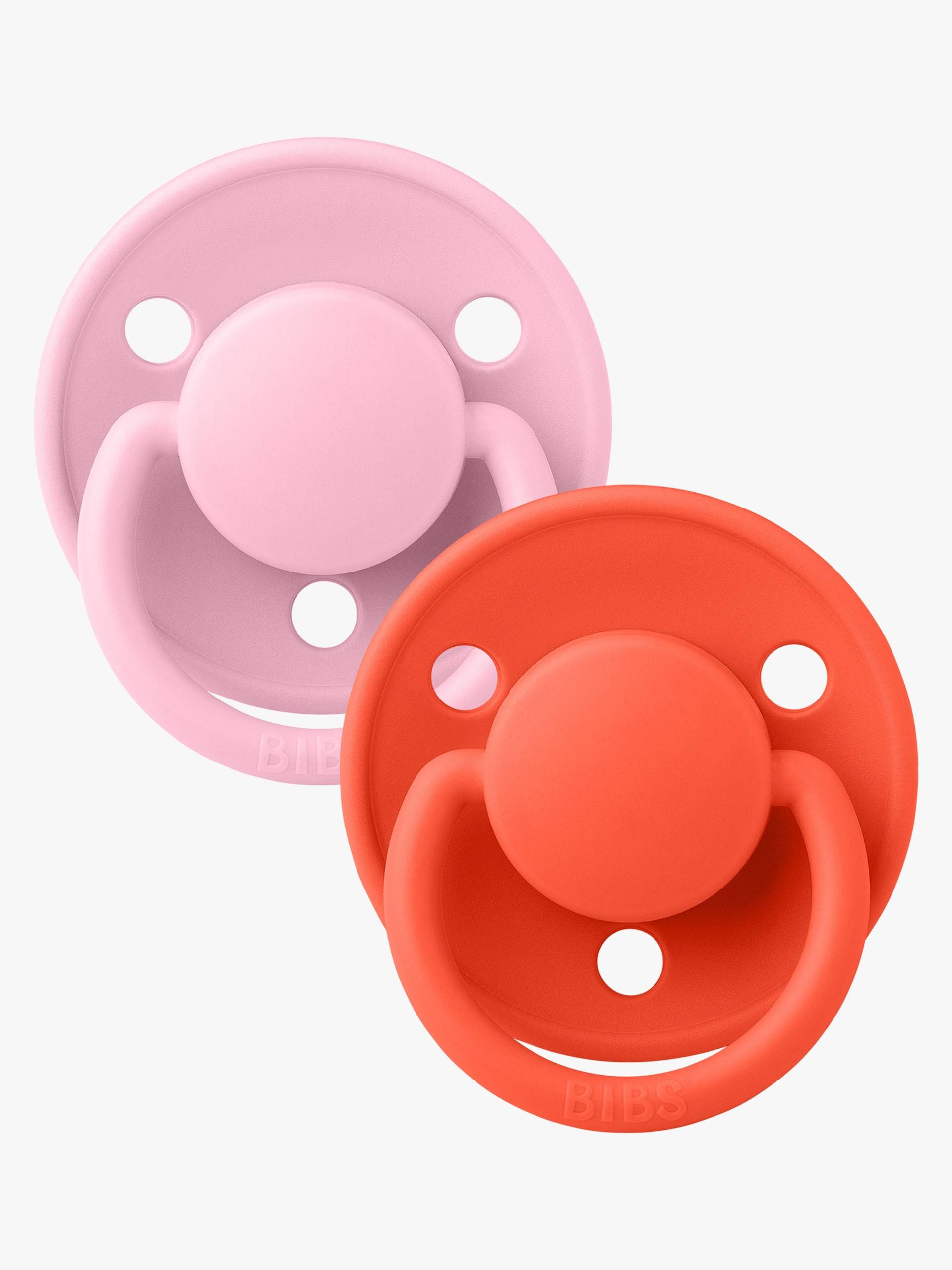 BIBS De Lux Schnuller 2er-Pack Silikon Einheitsgröße, Baby Pink/Tango BIBS De Lux Schnuller 2er-Pack Silikon Einheitsgröße, Baby Pink/Tango von BIBS