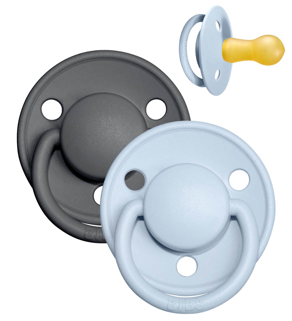 BIBS De Lux Schnuller - Gr. 2 - 2er-Pack - Rund - Iron/Baby Blue - BIBS - 6-18 mt - Schnuller BIBS De Lux Schnuller - Gr. 2 - 2er-Pack - Rund - Iron/Baby Blue - BIBS - 6-18 mt - Schnuller von BIBS