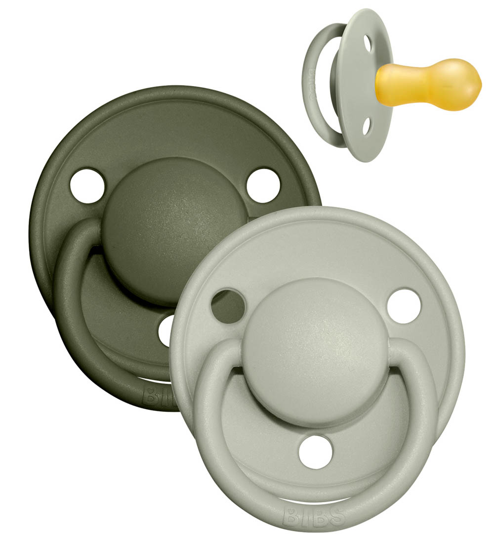 BIBS De Lux Schnuller - Gr. 2 - 2er-Pack - Rund- Sage/Hunter Gre - BIBS - 6-18 mt - Schnuller BIBS De Lux Schnuller - Gr. 2 - 2er-Pack - Rund- Sage/Hunter Gre - BIBS - 6-18 mt - Schnuller von BIBS