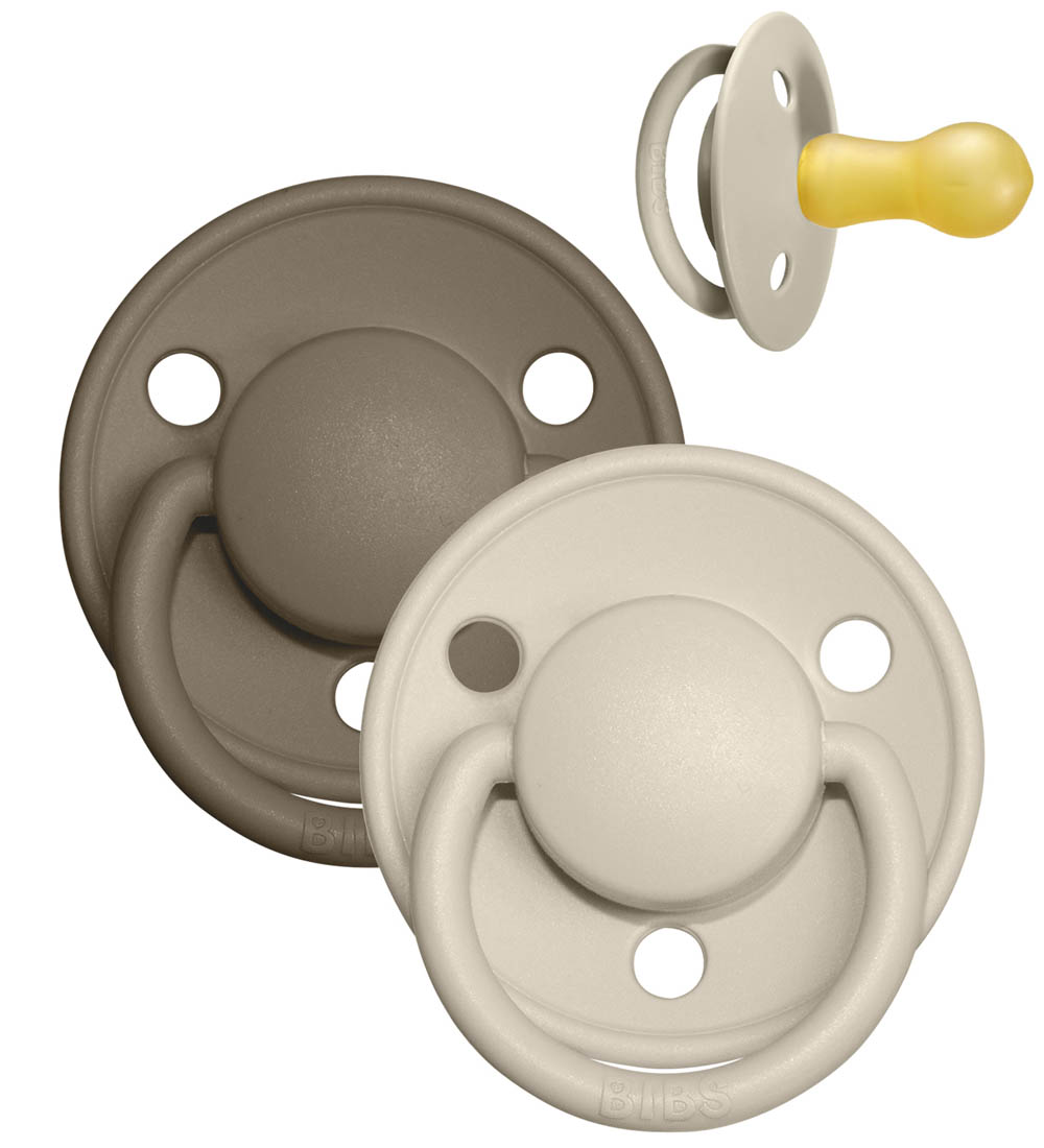BIBS De Lux Schnuller - Gr. 2 - 2er-Pack - Rund - Vanilla/Dark O - BIBS - 6-18 mt - Schnuller BIBS De Lux Schnuller - Gr. 2 - 2er-Pack - Rund - Vanilla/Dark O - BIBS - 6-18 mt - Schnuller von BIBS