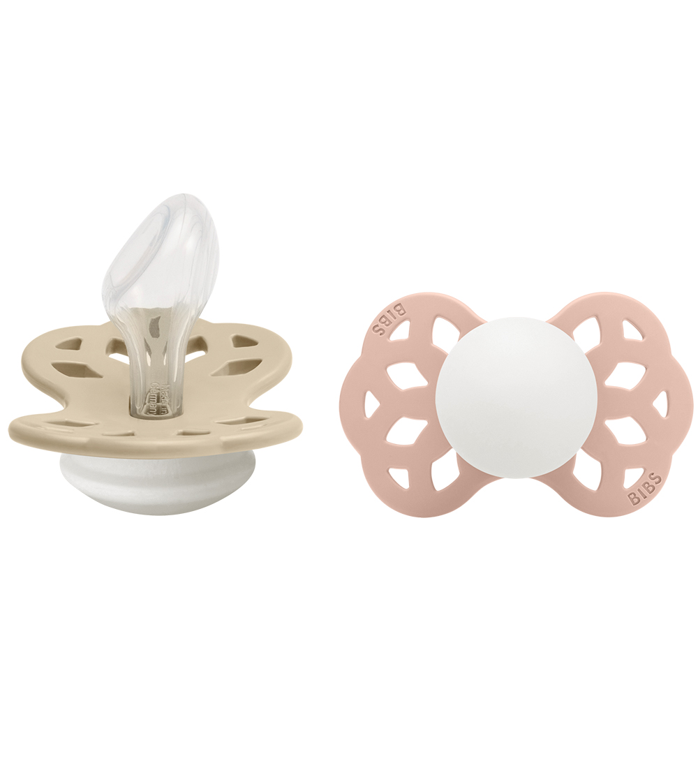 BIBS Infinity Leuchtende Schnuller - 2er-Pack - Gr. 2 - Anatomis - BIBS - One Size - Schnuller BIBS Infinity Leuchtende Schnuller - 2er-Pack - Gr. 2 - Anatomis - BIBS - One Size - Schnuller von BIBS