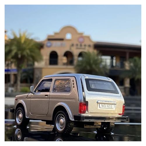Miniatur Motorfahrzeug-Modelle 1 32 Für Russische Lada NIVA Lada 2106 Legierung Modell Maßstab Maßstab Auto Spielzeug Pull Back Musik Licht Fertigmodell(Silber) von BMAONZ