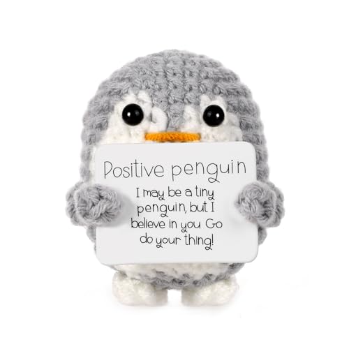 BOXOB Mini Lustiger Positiver Pinguin, 6,5cm Süßes Gestricktes Pinguin Spielzeug mit Positiver Karte Positiver Pinguin-Häkelpuppe Jubelndes Geschenk für Freunde Ermutigung Party-Dekoration (Grau) von BOXOB