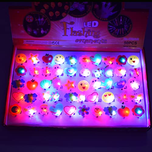 BSTCAR 50 Stücke LED Blinkende Ringe Set Weihnachten, Glow In The Dark, Niedlich Leuchtringe Spielwaren Weihnachten Karneval Party Zubehör für Kinder Jungen Mädchen von BSTCAR