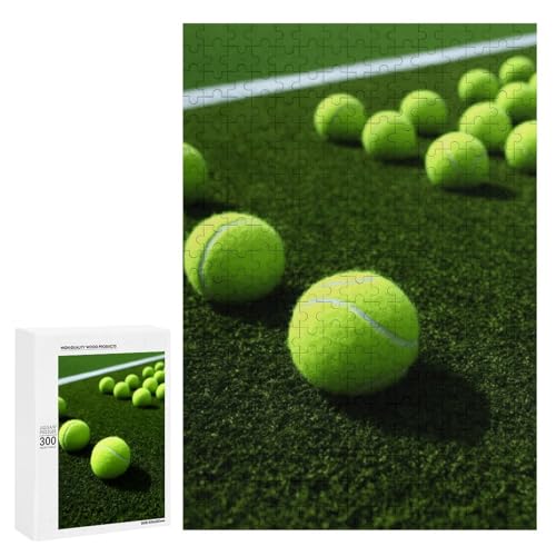 Holzpuzzle für Erwachsene, Tennisbälle auf Tennisgrasplatz, gedrucktes Puzzle für Erwachsene, kommt mit Einer schönen Box Holzpuzzle für Erwachsene, Tennisbälle auf Tennisgrasplatz, gedrucktes Puzzle für Erwachsene, kommt mit Einer schönen Box von BVKWNTSA