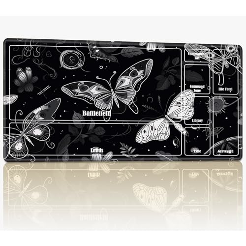 Spielmatte mit Zonen für MTG Magic The Gathering, 61 x 35,6 cm, genähte TCG-Karten-Spielmatte, Commander, Brettspiel-Matten, glatte Gummi-Oberfläche, Kampfspiel, Schreibtischmatte, schwarzer Spielmatte mit Zonen für MTG Magic The Gathering, 61 x 35,6 cm, genähte TCG-Karten-Spielmatte, Commander, Brettspiel-Matten, glatte Gummi-Oberfläche, Kampfspiel, Schreibtischmatte, schwarzer von BWEGRHE