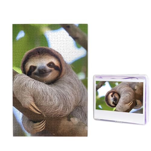 Ein Faultier auf einem Baumzweig Puzzle für Erwachsene 1000 Teile, Holzpuzzle aus Fotos, herausfordernde Puzzles Perfekt für Spieleabende, Heimdekoration Puzzles Geschenk für Urlaub Geburtstag Ein Faultier auf einem Baumzweig Puzzle für Erwachsene 1000 Teile, Holzpuzzle aus Fotos, herausfordernde Puzzles Perfekt für Spieleabende, Heimdekoration Puzzles Geschenk für Urlaub Geburtstag von BWLHJKE