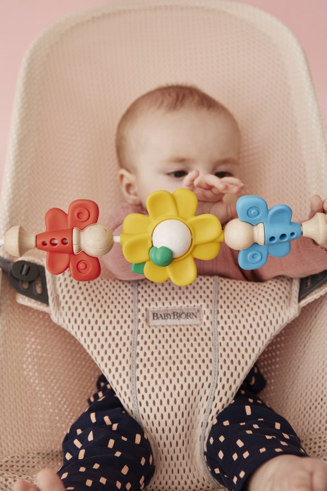 BabyBjörn Spielzeug für Babywippe Fliegende Freunde BabyBjörn Spielzeug für Babywippe Fliegende Freunde von BabyBjörn