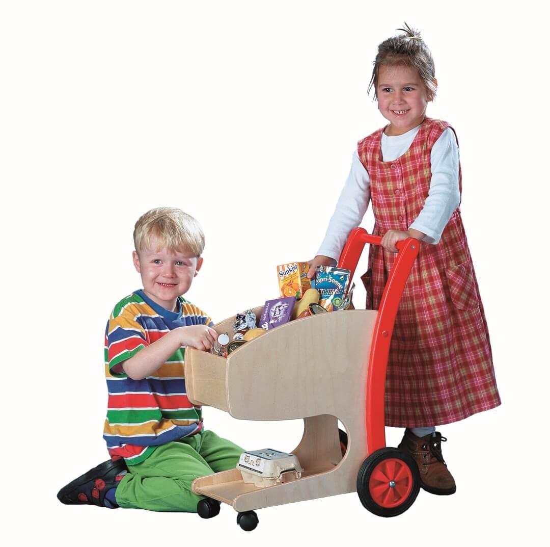 Einkaufswagen für Kinder aus Holz von Bätz Holzspielwaren