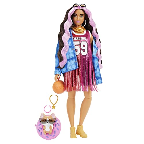 Barbie HDJ46 - Extra Puppe in Basketball Trikot Kleid & Zubehör, mit Haustier Corgi, extra langes gekräuseltes Haar mit rosa Strähnen & Flexible Gelenke, Spielzeug Geschenk für Kinder ab 3 Jahren von Barbie