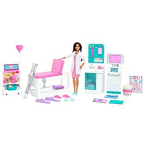 Barbie GTN61 - Krankenstation-Spielset mit brünetter Arztpuppe, 4 Spielbereichen, mehr als 30 Teile, ab 4 Jahren von Barbie